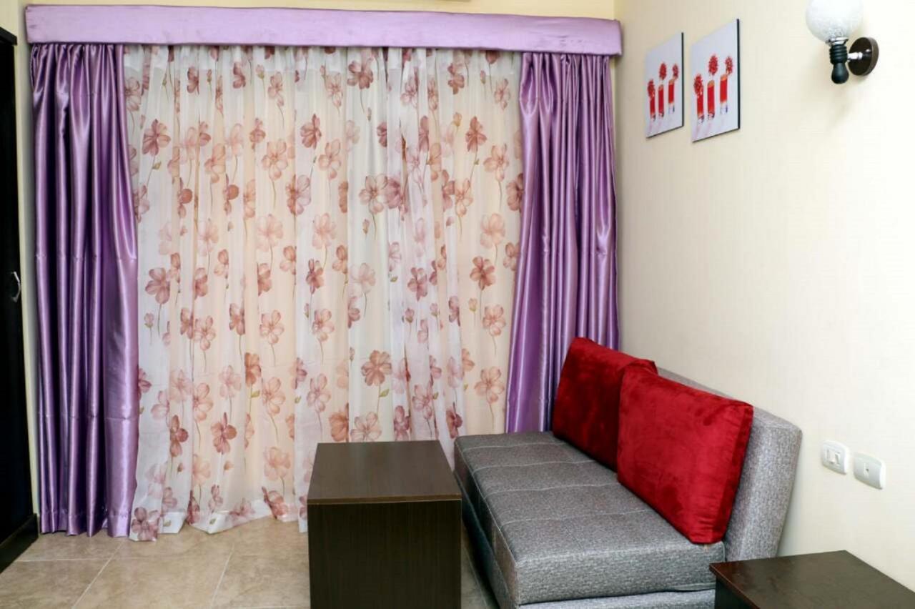 Studio H In Florenza Khamsin 후르가다 외부 사진
